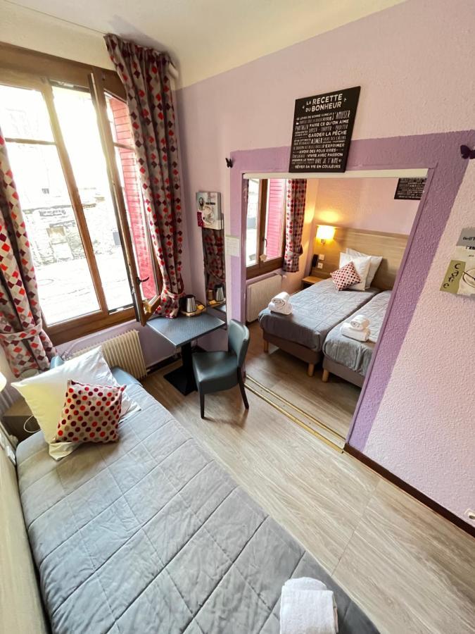 Hotel Du Cheval Blanc บาร์เซอลอนเน็ต ภายนอก รูปภาพ